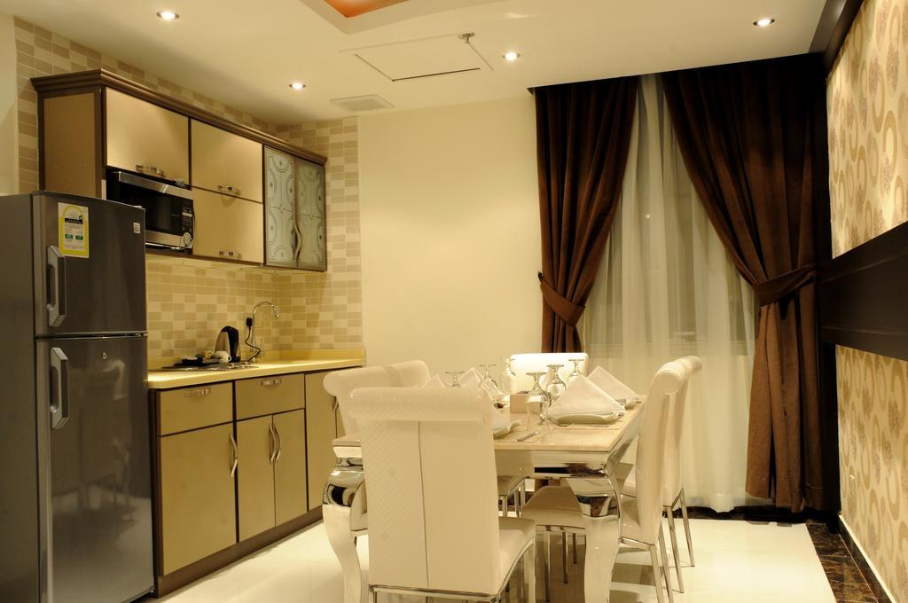 Al Yamama Palace Hotel Suites Riyadh Phòng bức ảnh